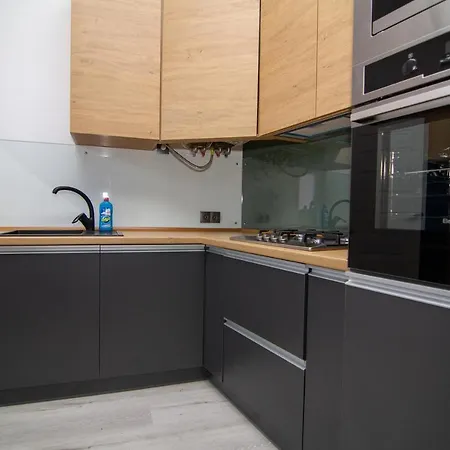 Horodotska St. Apartment Lviv